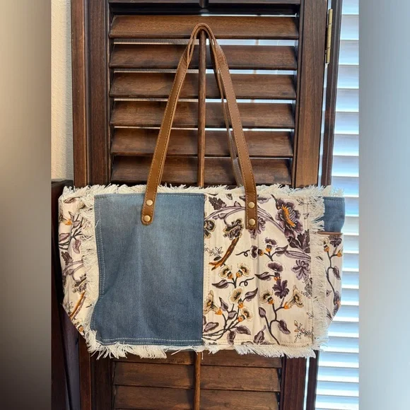 Myra Bag- Primrose Small Tote - Picture 5 of 16